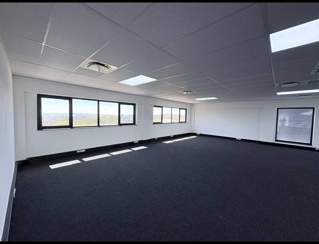 738M² OFFICE TO LET IN MIDRIDGE PARK